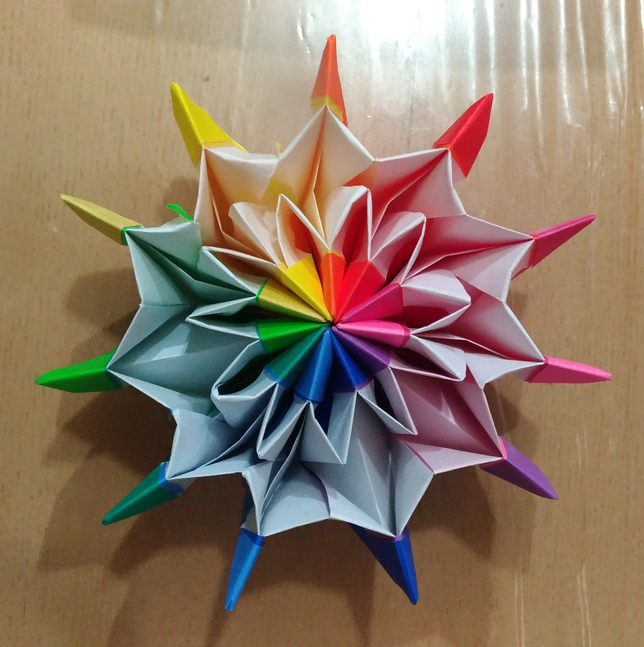 折り紙の立体的な 花火 の折り方 折り紙オンライン