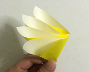 折り紙の立体的な 菊 の簡単な折り方 折り紙オンライン
