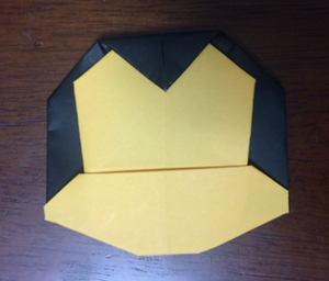折り紙の ミッキーマウス の簡単な折り方 ディズニーの折り紙 折り紙オンライン